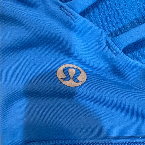 Lululemon Free To Be Wild Royal Blue Sports Bra Size 8 - Picture 3 of 4